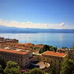 Grand T2 Standing Proche Centre Et Plages Vue Panoramique Parking Prive * Ajaccio (Corsica)