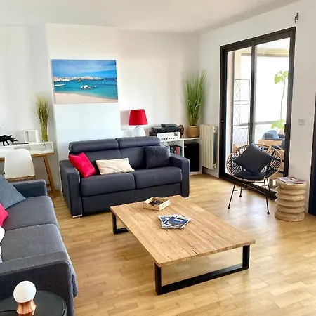 Grand T2 Standing Proche Centre Et Plages Vue Panoramique Parking Prive Daire Ajaccio (Corsica)