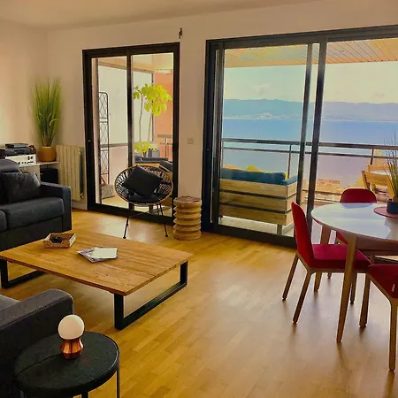 Daire Grand T2 Standing Proche Centre Et Plages Vue Panoramique Parking Prive Ajaccio (Corsica)