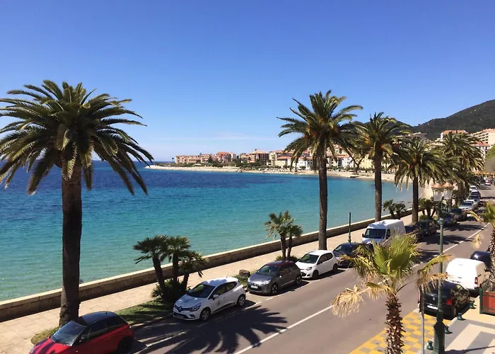 Appartement Grand T2 Standing Proche Centre Et Plages Vue Panoramique Parking Prive *