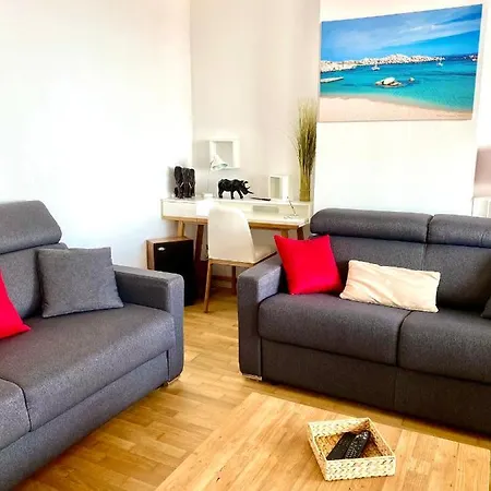 Apartment Grand T2 Standing Ajaccio Proche Centre Et Plages Vue Panoramique Parking Prive