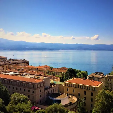 Grand T2 Standing Ajaccio Proche Centre Et Plages Vue Panoramique Parking Prive * Ajaccio (Corsica)