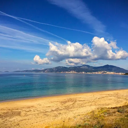 Apartment Grand T2 Standing Ajaccio Proche Centre Et Plages Vue Panoramique Parking Prive