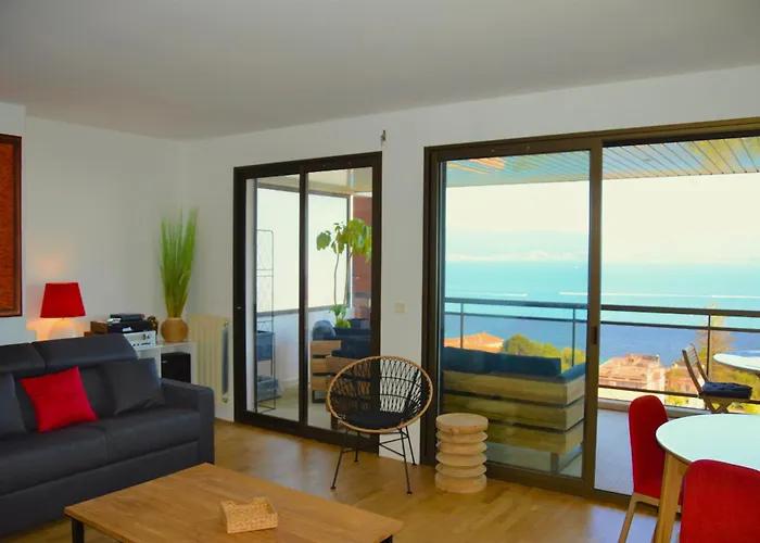 Grand T2 Standing Proche Centre Et Plages Vue Panoramique Parking Prive Apartment Ajaccio (Corsica)