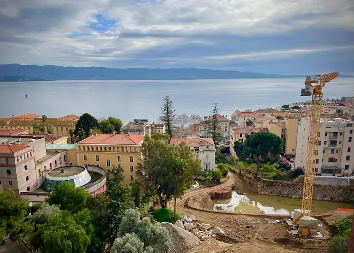 Grand T2 Standing Proche Centre Et Plages Vue Panoramique Parking Prive * Ajaccio (Corsica)